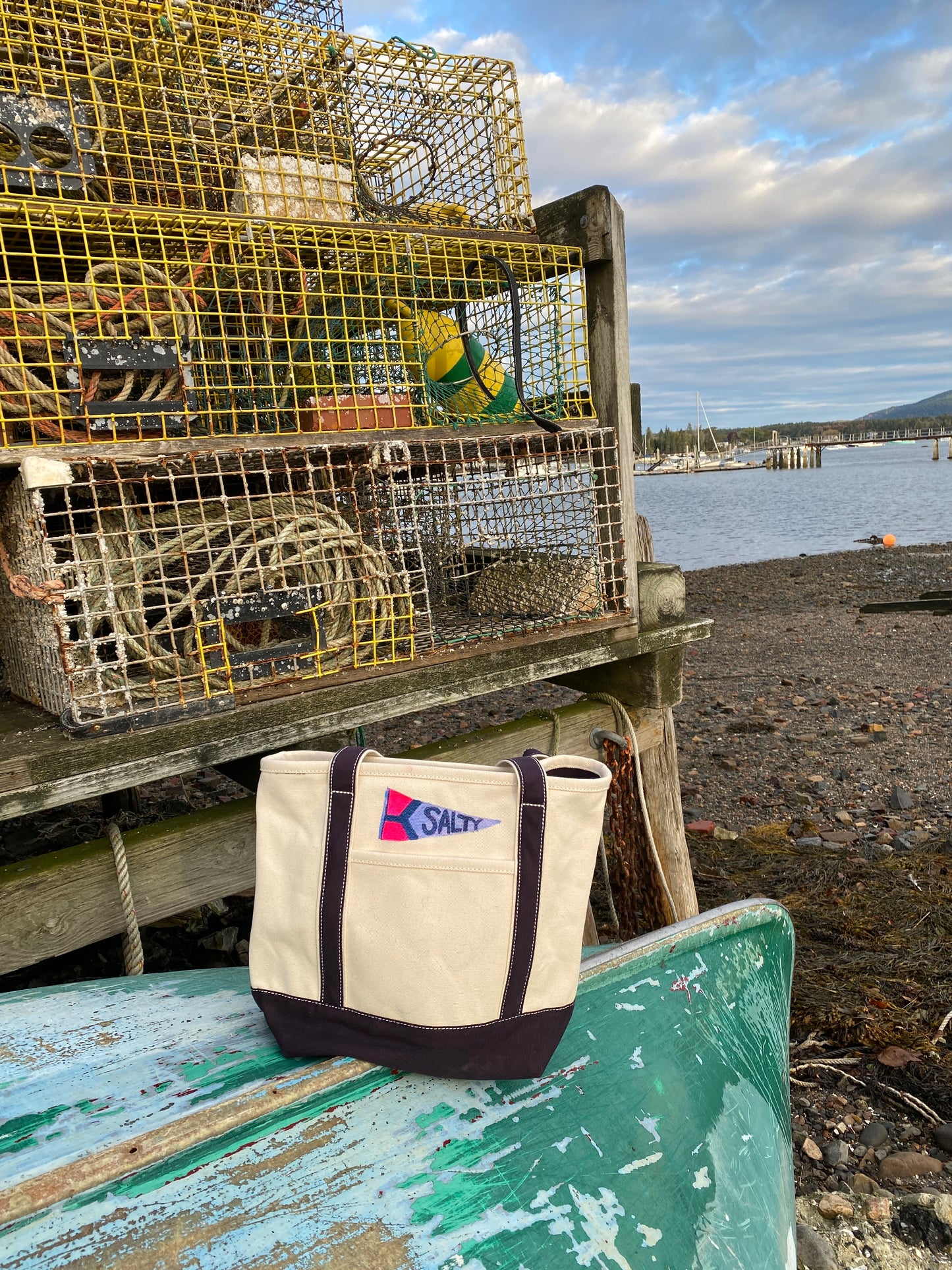 MEDIUM SALTY BURGEE FLAG BOAT BAG