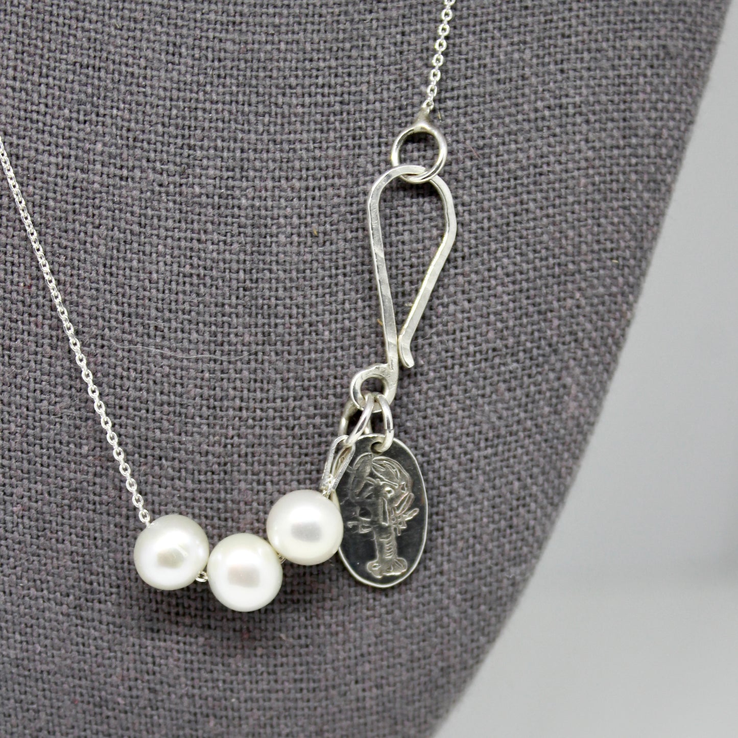 STARBOARD NECKLACE