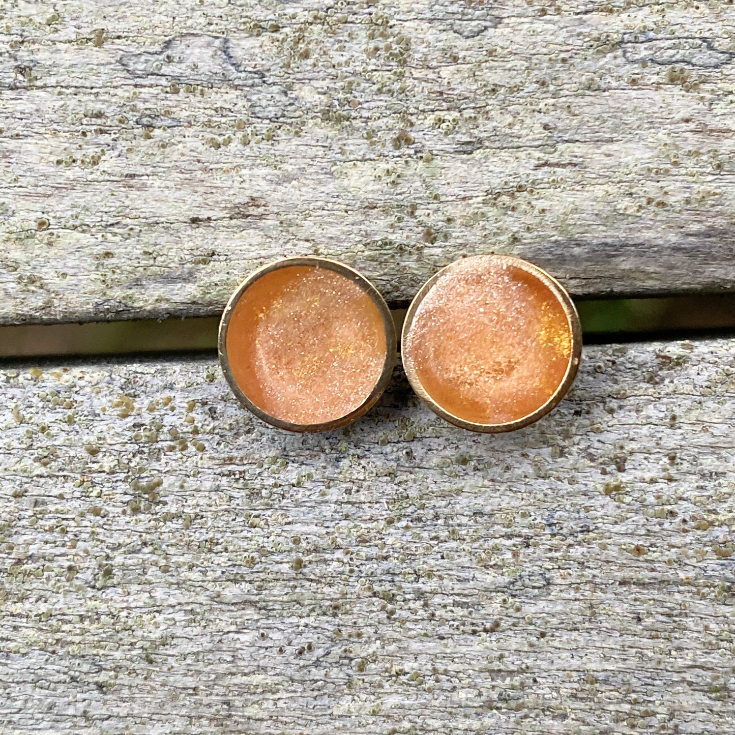 POP OF COLOR - POST EARRINGS