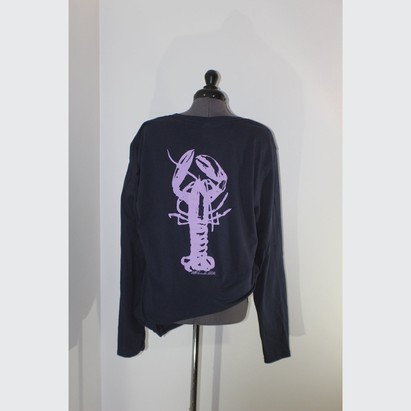 Lavender Lobster Longsleeve Tee - Navy