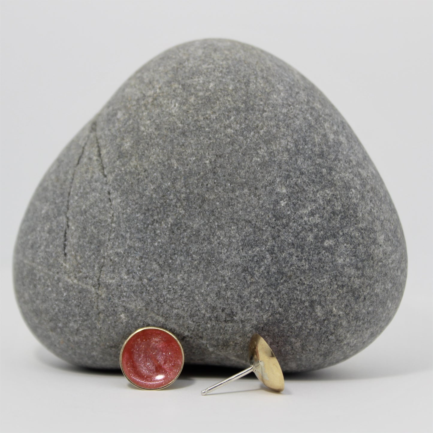 CORAL - POST EARRINGS