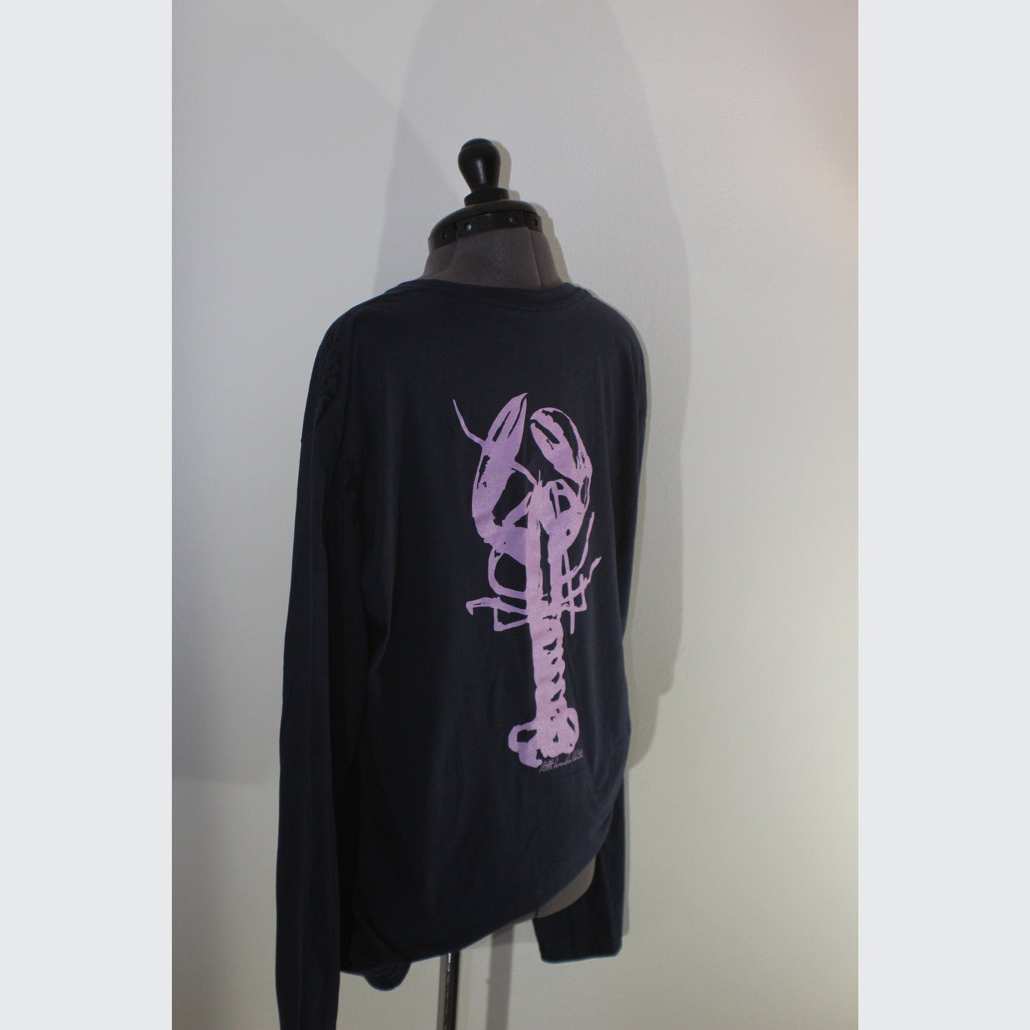 Lavender Lobster Longsleeve Tee - Navy