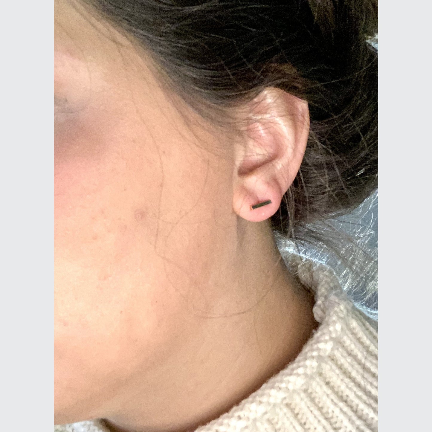 DAINTY BAR EARRINGS