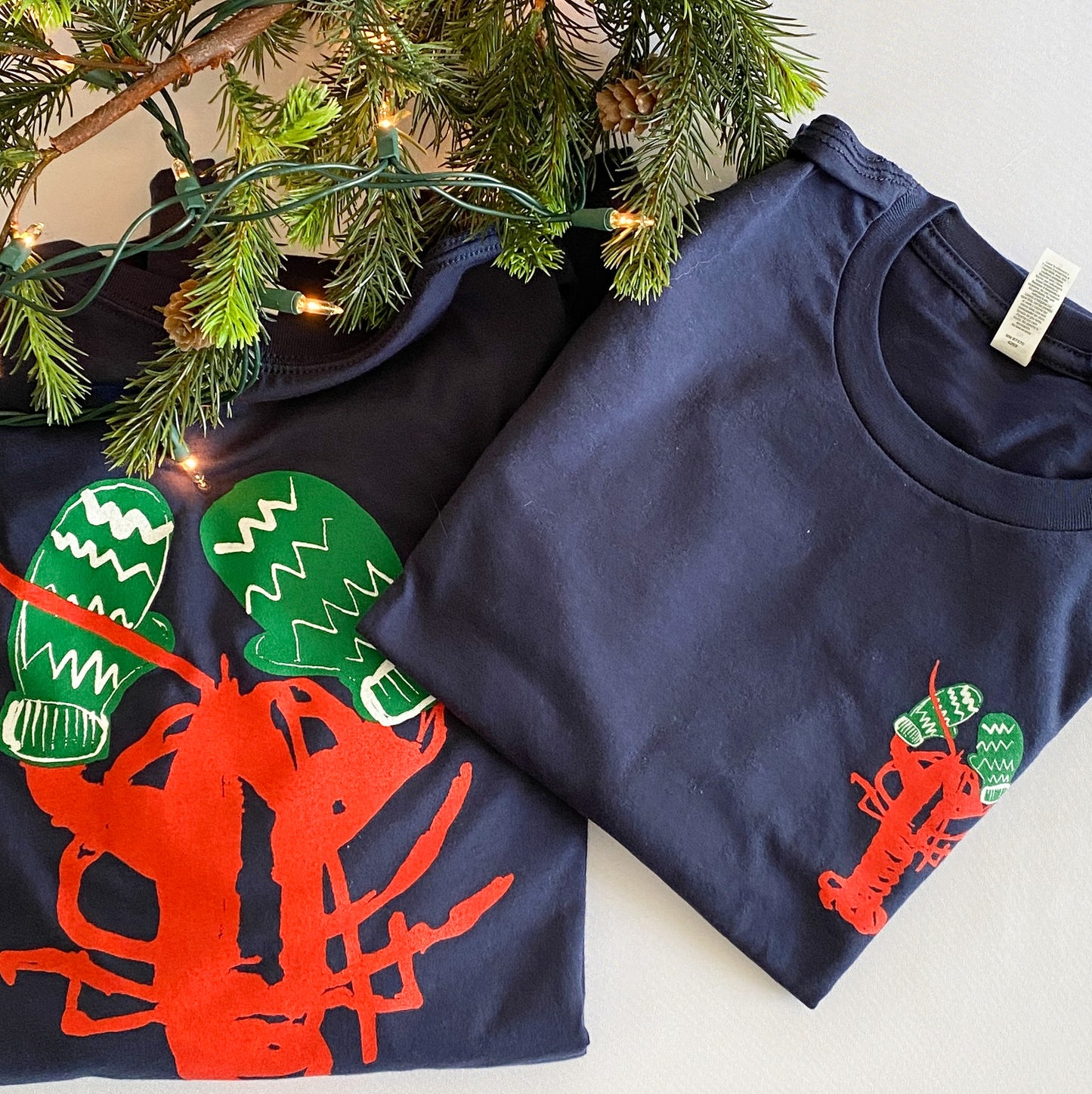 LOBSTER WITH MITTENS LONGSLEEVE